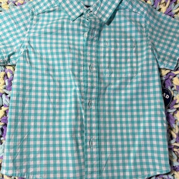 24m button up bundle - Picture 2 of 3